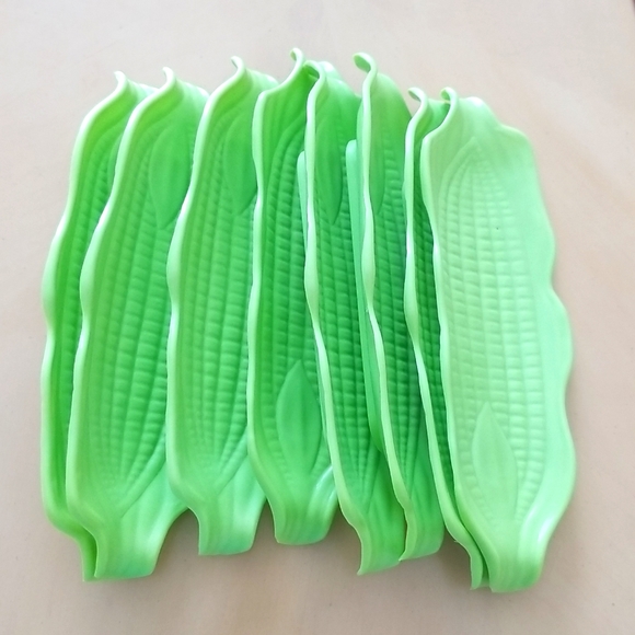 Other - Set of Eight Plastic Corn on the Cob Holders.